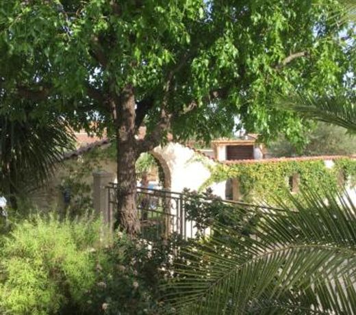 Appartement duplex meuble avec vue sur piscine