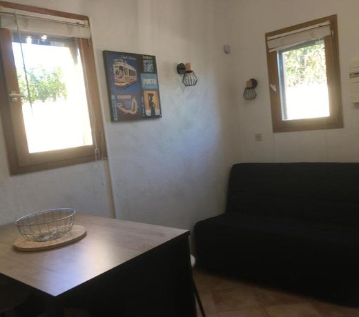 Studio dans villa calme Ã  15km de Cannes