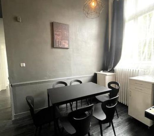 Agreable maison de ville dans la plus belle Avenue