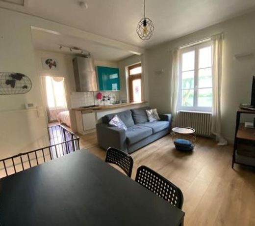 Maison de ville Orleans dans le Quartier Dunois avec parking privatif