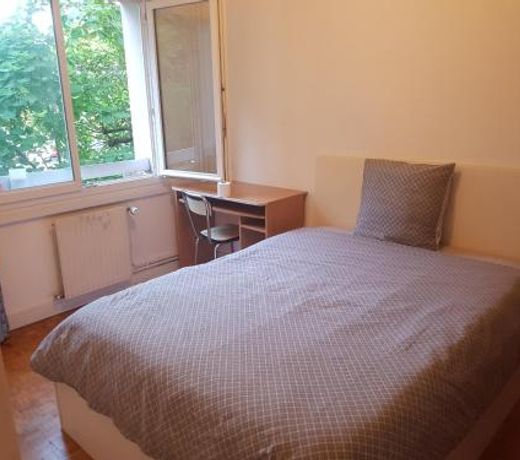 une chambre privee entre paris et disneyland