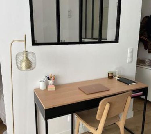 Agréable et moderne studio à Neuilly avec jardin