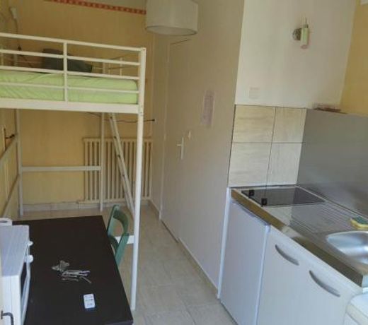 Mini studio entre Paris et Disney parking gratuit