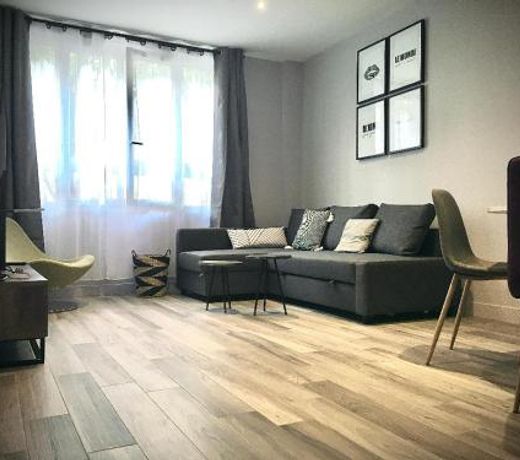 2 pieces proche metro, Montrouge