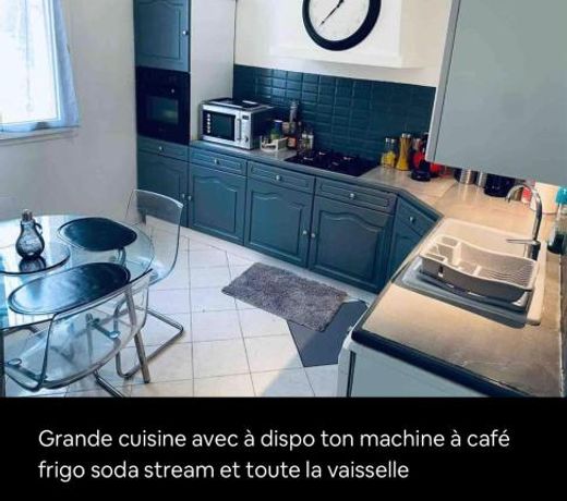 Belle villa Ã  5 mn du centre avec grd jaccuzy
