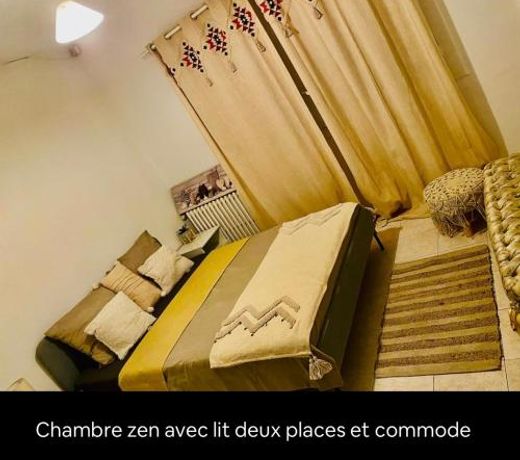 Belle villa Ã  5 mn du centre avec grd jaccuzy