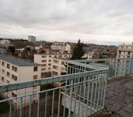 SUPERBE APPARTEMENT 2 PIÃCES AVEC GRANDE TERRASSE
