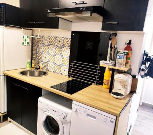 Appartement entier avec beau balcon - 5 minutes Ã  pied de Melun Gare