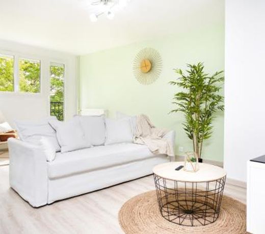 LeCosyMelunais : Parking gratuit + Balcon amenage