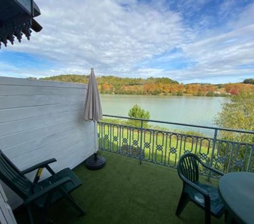 appartement au calme face au lac