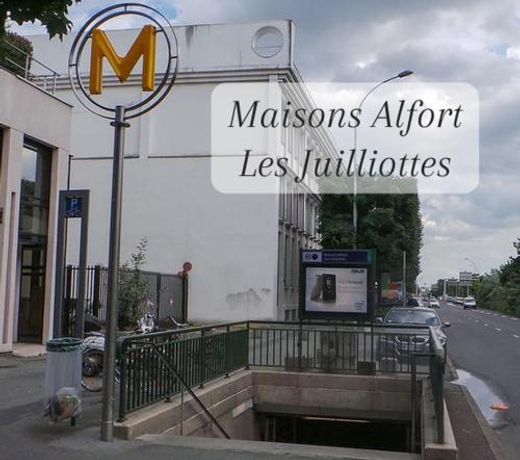 Parking rue Gratuit, 10mn metro 8 Paris, Grand Espace Renove et Chauffe, Vert