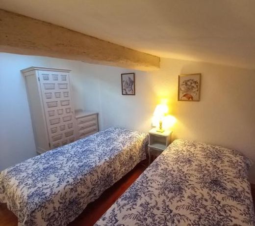 L'OCCITANE appartement climatise centre ville wifi netflix inclus