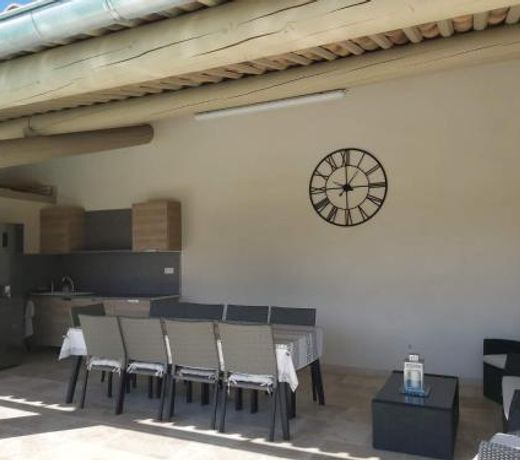 Location Le Thor