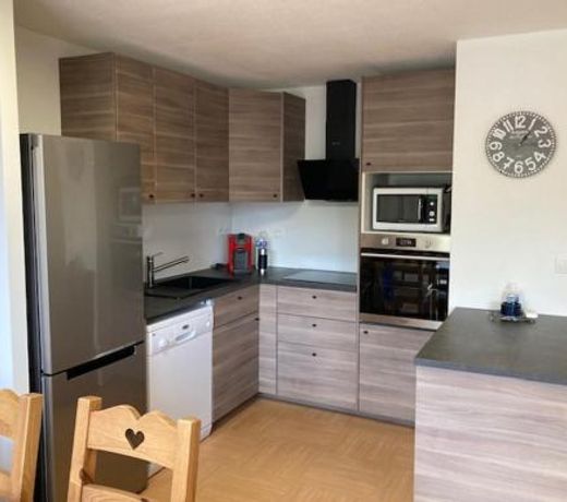 Appartement Duplex Les Orres 1800 pour 8 personnes aux pieds des pistes avec ménage et une place de parking inclus