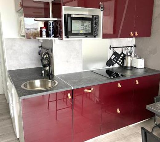 Superbe studio, terrasse, piscine, parking
