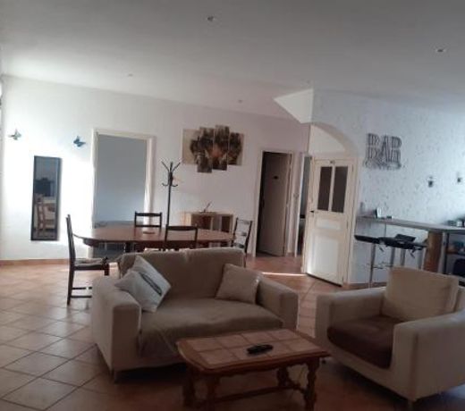 Appartemment situe a lacaune les bains