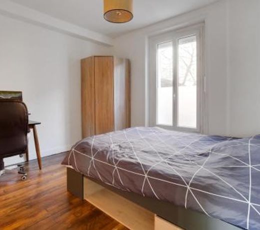 Appartement meuble quai de Seine