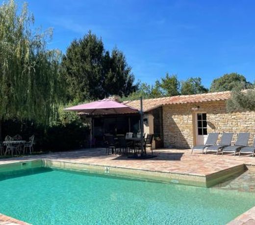 Maison Ã  15 min du centre d'Aix en Provence , belle terrasse, piscine et parking prive gratuit