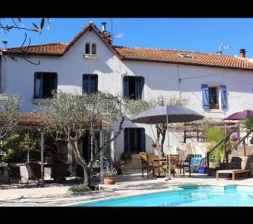 LE PETIT CLOS