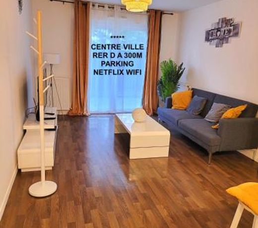 III Appart 2 PiÃ¨ces, Neuf 200 m de Gare Parking Netflix Evry Courcouronnes