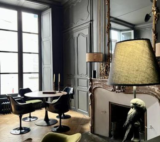 Splendide 2 piÃ¨ces 65m2 HÃ´tel Particulier XVII iÃ¨me siÃ¨cle-Centre Historique Clermont-Ferrand