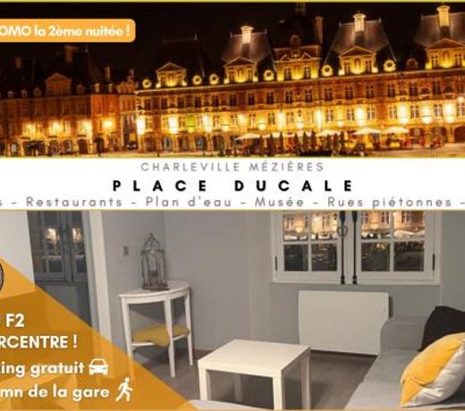 Charleville-MeziÃ¨res: belle vue Place Ducale