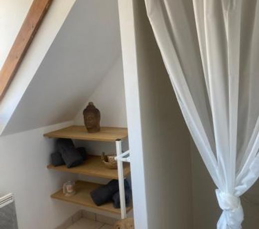 Saint-Cosme Home