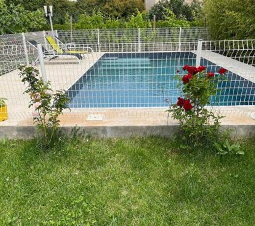 Villa climatise avec piscine et jacuzzi