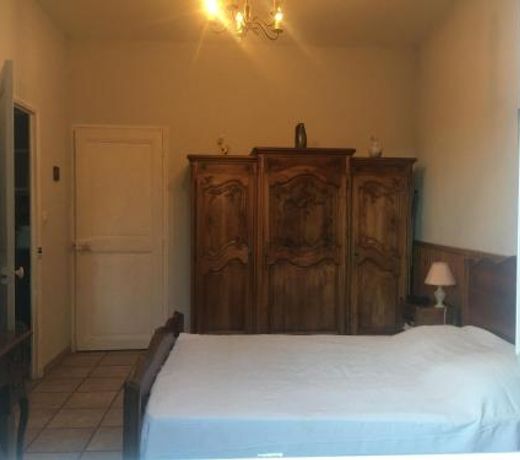Agreable maison de ville au calme avec garage