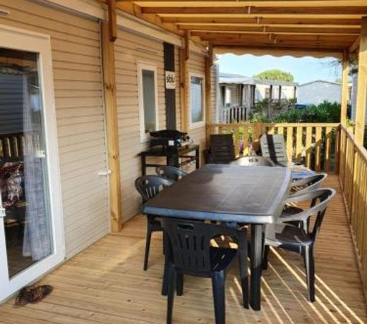 Mobilhome camping le MAR ESTANG