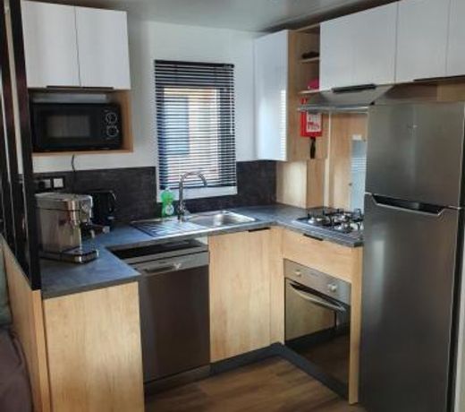 Mobilhome camping le MAR ESTANG
