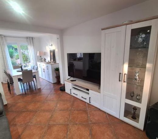 Villa standing 10 personnes piscine/ pinède