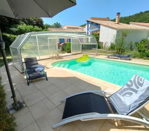 Studio calme et confortable avec piscine