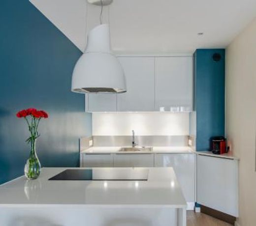 Casteja Modern Residence