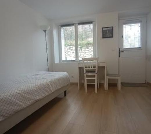 Studio meublé à Bougival