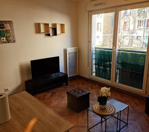 Fully Furnished appartement near Paris - Eurolines