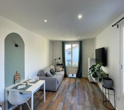 Charmant studio tout equipe aux portes de Paris