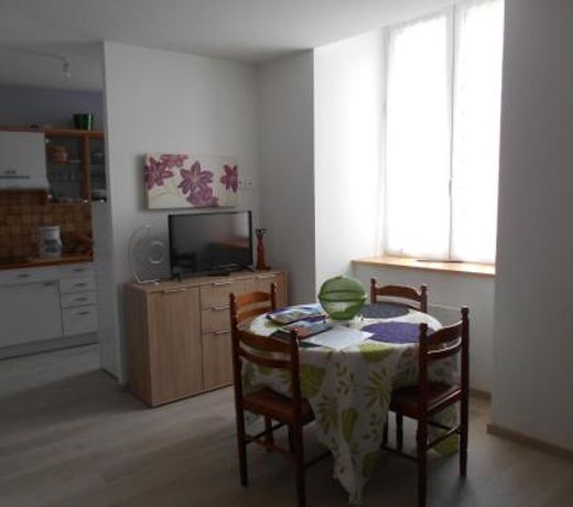 BELLE appartement T2 neuf et en plein centre