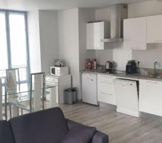 Appartement T2 45 mÂ² en centre-ville