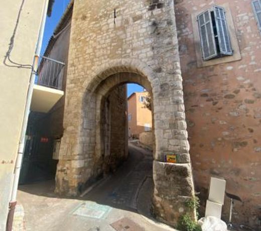 Bel appartement T1 30m2 centre historique Aubagne