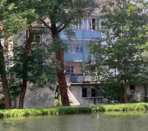 Le Â«Â studio sur la NesteÂ Â» dans le centre dâArreau
