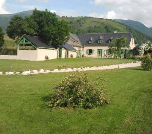 grange rénovée en gîte/maison/chalet