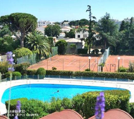 2 PiÃ¨ces Climatise-WIFI / 4 voyageurs / Boxe Prive / 2 piscines / 2 tennis / Petanque / PingPong