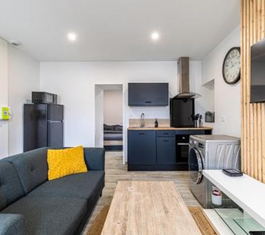 Le Besson BEY II - Appartement T2 avec exterieur