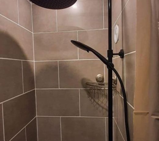 Superbe studio 2** rénové a neuf idéalement placé