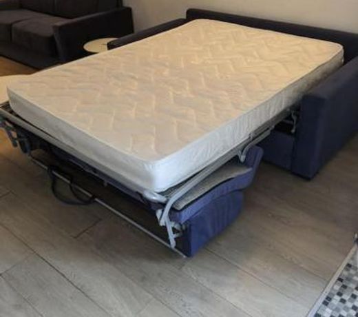 Maison avec piscine, jacuzzi et sauna privatifs.