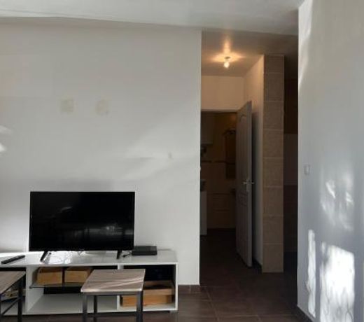appartement tout equipe proche de la gare de Narbonne