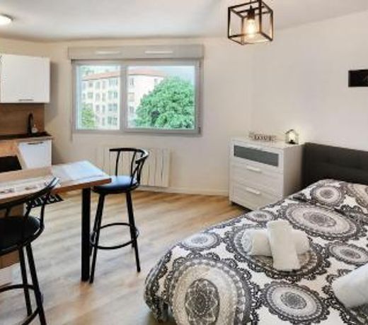 Studio cosy élégant