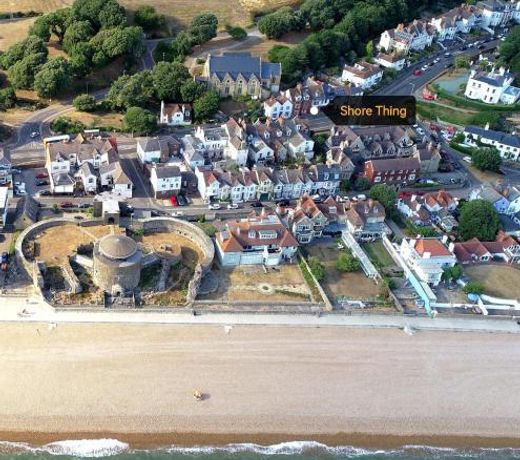Shore Thing - Just a stones throw from the beach