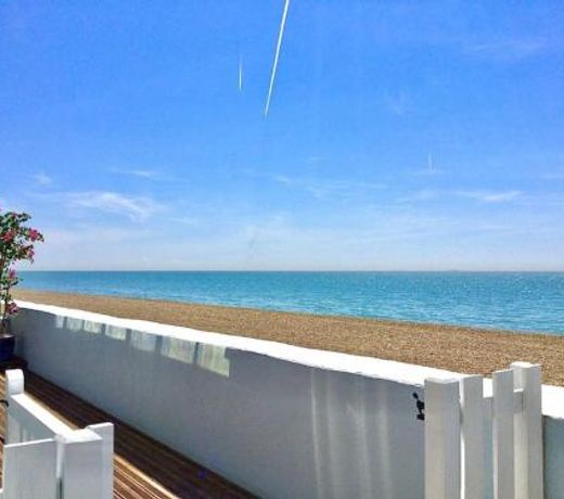 LUXURY BEACH PROPERTY- Neptune's Nest